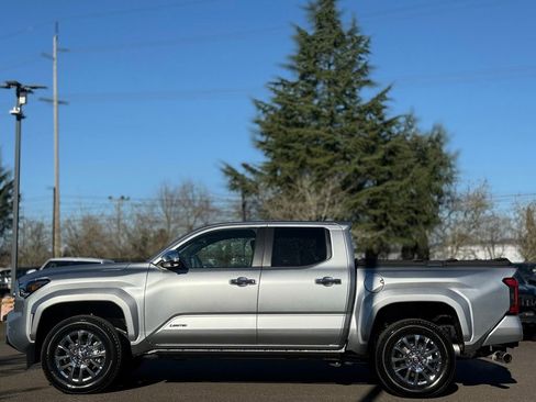 Used 2024 Toyota Tacoma Limited image 2