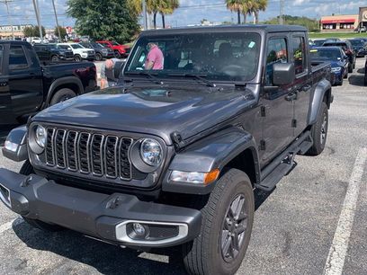 Used 2025 Jeep Gladiator Sport