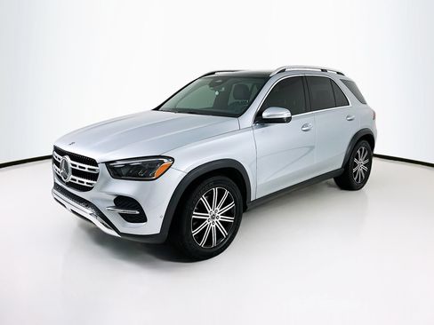 Certified 2025 Mercedes-Benz GLE 350 4MATIC image 3