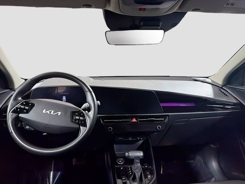 Used 2024 Kia Niro EX FWD image 22