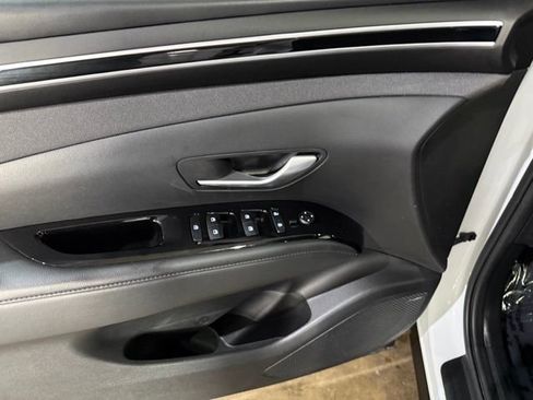 Used 2022 Hyundai Tucson SEL w/ Convenience + Premium Package FWD image 10