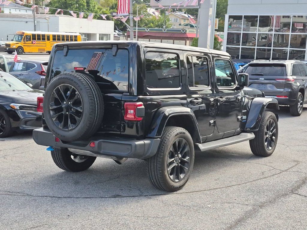 Used 2024 Jeep Wrangler Unlimited Sahara w/ Safety Group AWD/4WD image 5