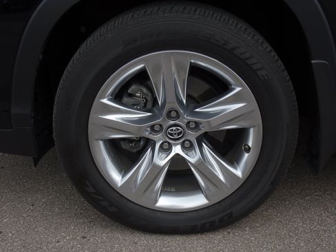 Used 2019 Toyota Highlander Limited AWD/4WD image 27