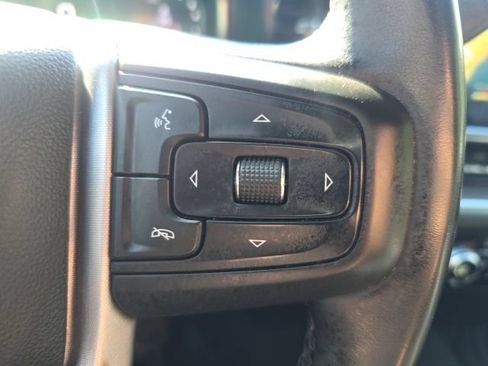 Used 2025 GMC Sierra 1500 SLT AWD/4WD image 24