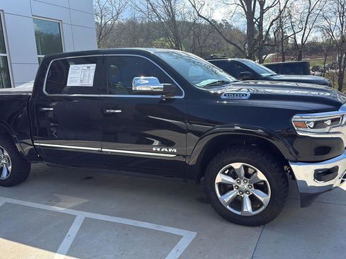 Used 2019 RAM 1500 Limited AWD/4WD image 2
