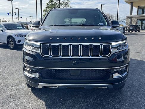 Used 2022 Jeep Wagoneer Series III w/ Convenience Group I image 8