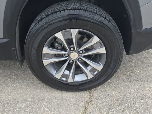 Used 2025 Chevrolet Equinox LT FWD image 33