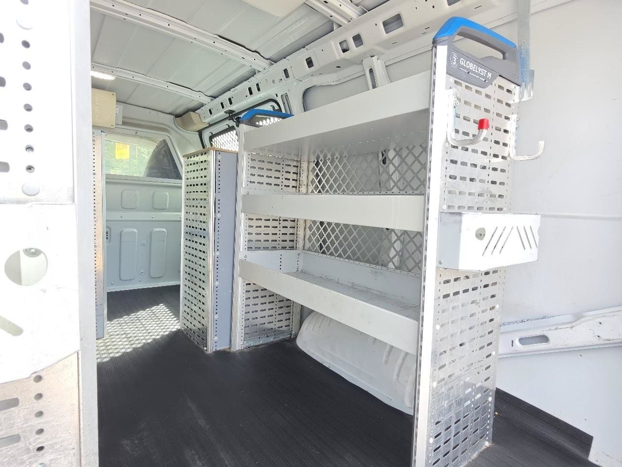 Used 2014 Chevrolet Express 2500 RWD image 14