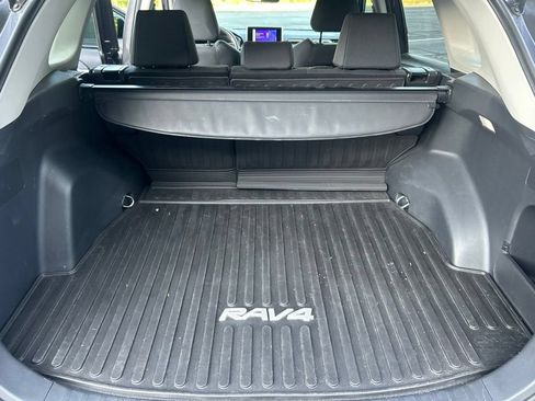 Certified 2024 Toyota RAV4 LE AWD/4WD image 26