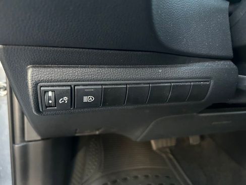 Used 2024 Toyota Corolla LE FWD image 18