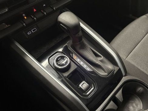 Used 2023 Chevrolet Colorado Trail Boss w/ Technology Package image 48