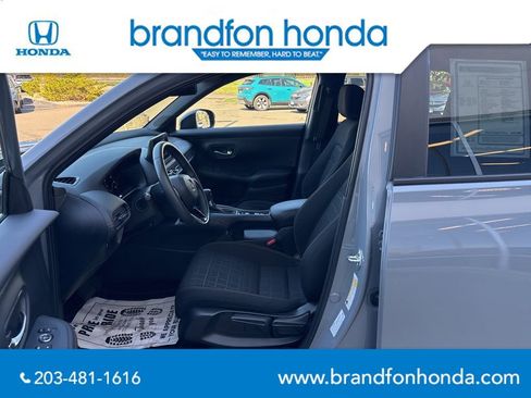 Used 2024 Honda HR-V Sport image 21
