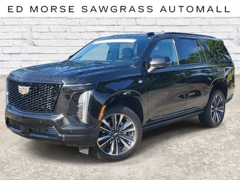 Used 2025 Cadillac Escalade Sport AWD/4WD image 1
