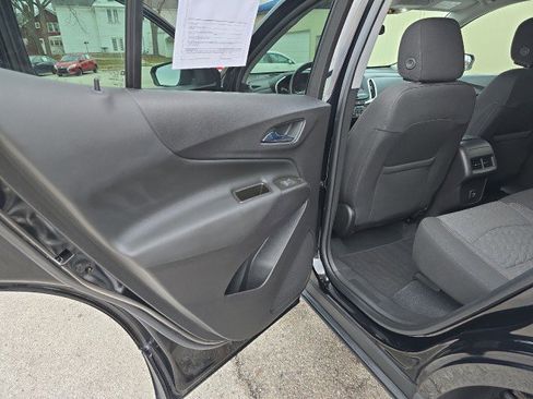 Used 2021 Chevrolet Equinox LT image 29