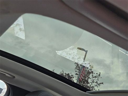 Used 2020 Mercedes-Benz C 300 4MATIC Sedan image 18