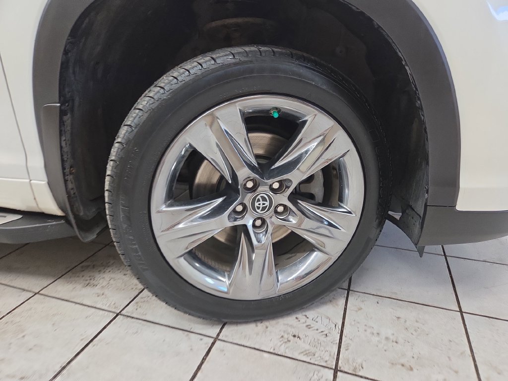 Used 2019 Toyota Highlander Limited Platinum w/ Protection Package #3 AWD/4WD image 8