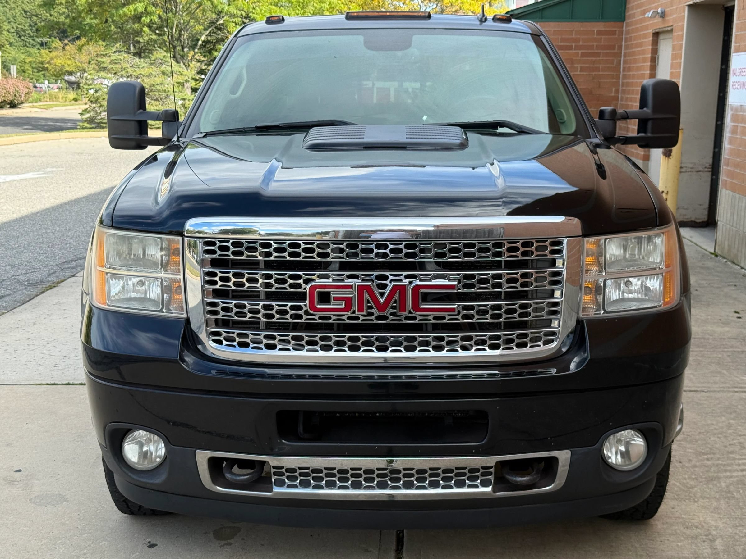 Used 2013 GMC Sierra 3500 Denali AWD/4WD image 8