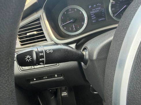 Used 2019 Hyundai Sonata SE FWD image 16