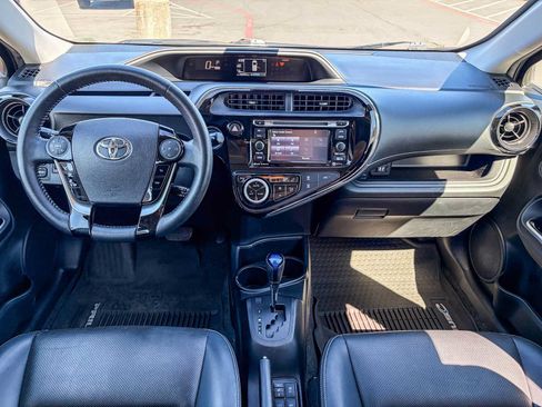 Used 2018 Toyota Prius C Four FWD image 12