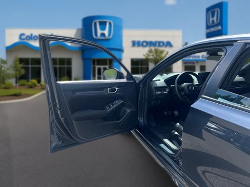 Used 2025 Honda Civic Sport image 15