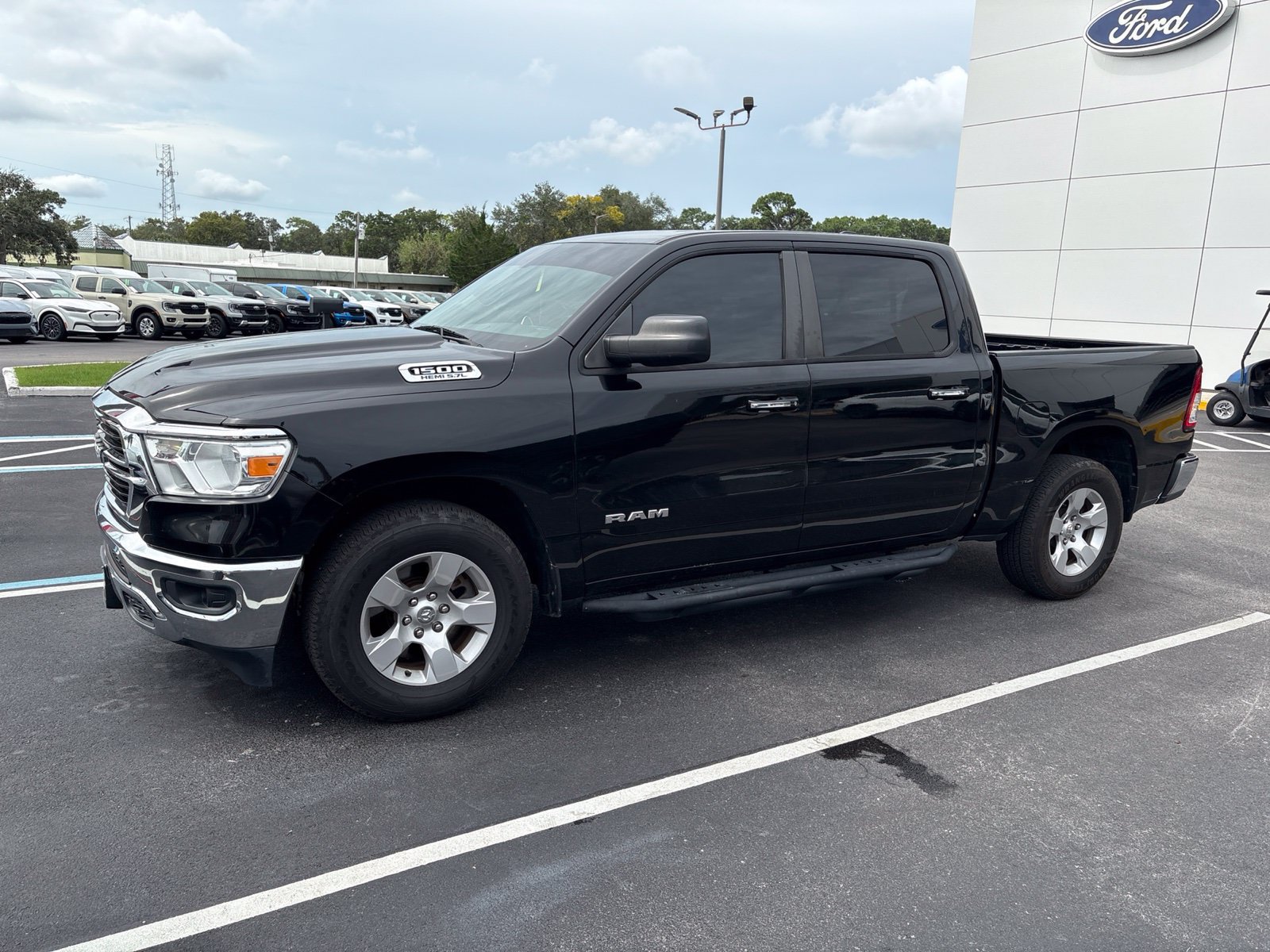 Used 2019 RAM 1500 Big Horn RWD image 2
