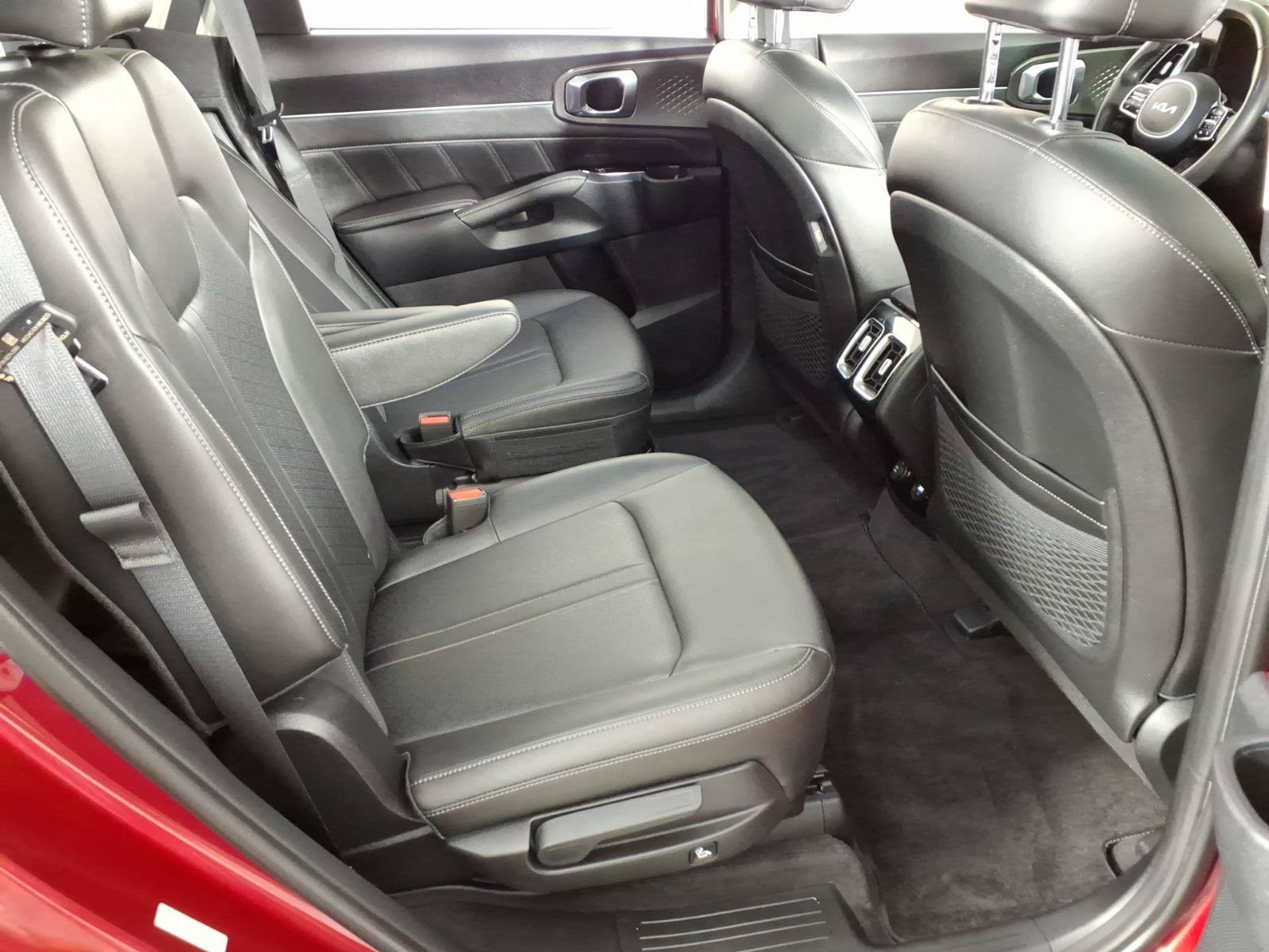 Used 2023 Kia Sorento SX FWD image 11