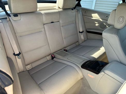 Used 2013 BMW 335i Convertible w/ Premium Pkg RWD image 28