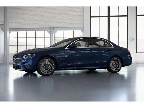 Used 2023 Mercedes-Benz E 350 4MATIC Sedan image 38