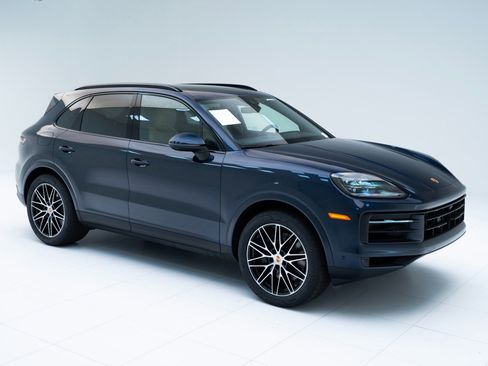 New 2026 Porsche Cayenne image 7