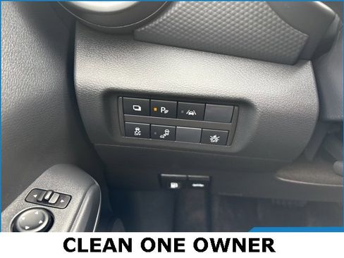 Used 2025 Nissan Kicks Play S image 7