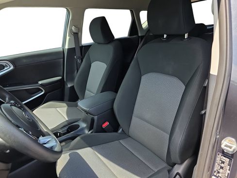 Used 2021 Kia Soul LX FWD image 15