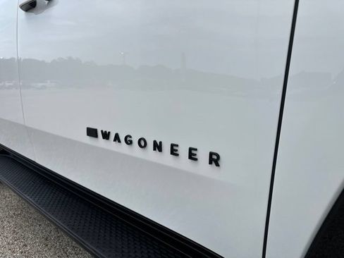 Used 2023 Jeep Wagoneer Series II RWD image 64