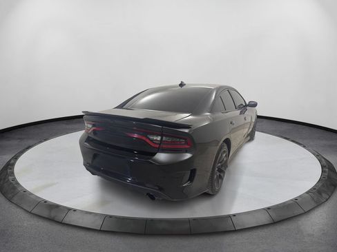 Used 2022 Dodge Charger Scat Pack w/ Plus Group RWD image 5
