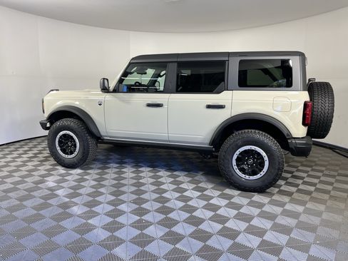New 2026 Ford Bronco Big Bend w/ Black Diamond Package AWD/4WD image 2