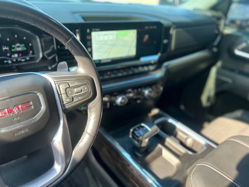Used 2023 GMC Sierra 1500 Elevation AWD/4WD image 10
