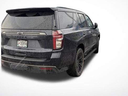 Used 2022 Chevrolet Tahoe Z71 w/ Luxury Package image 2