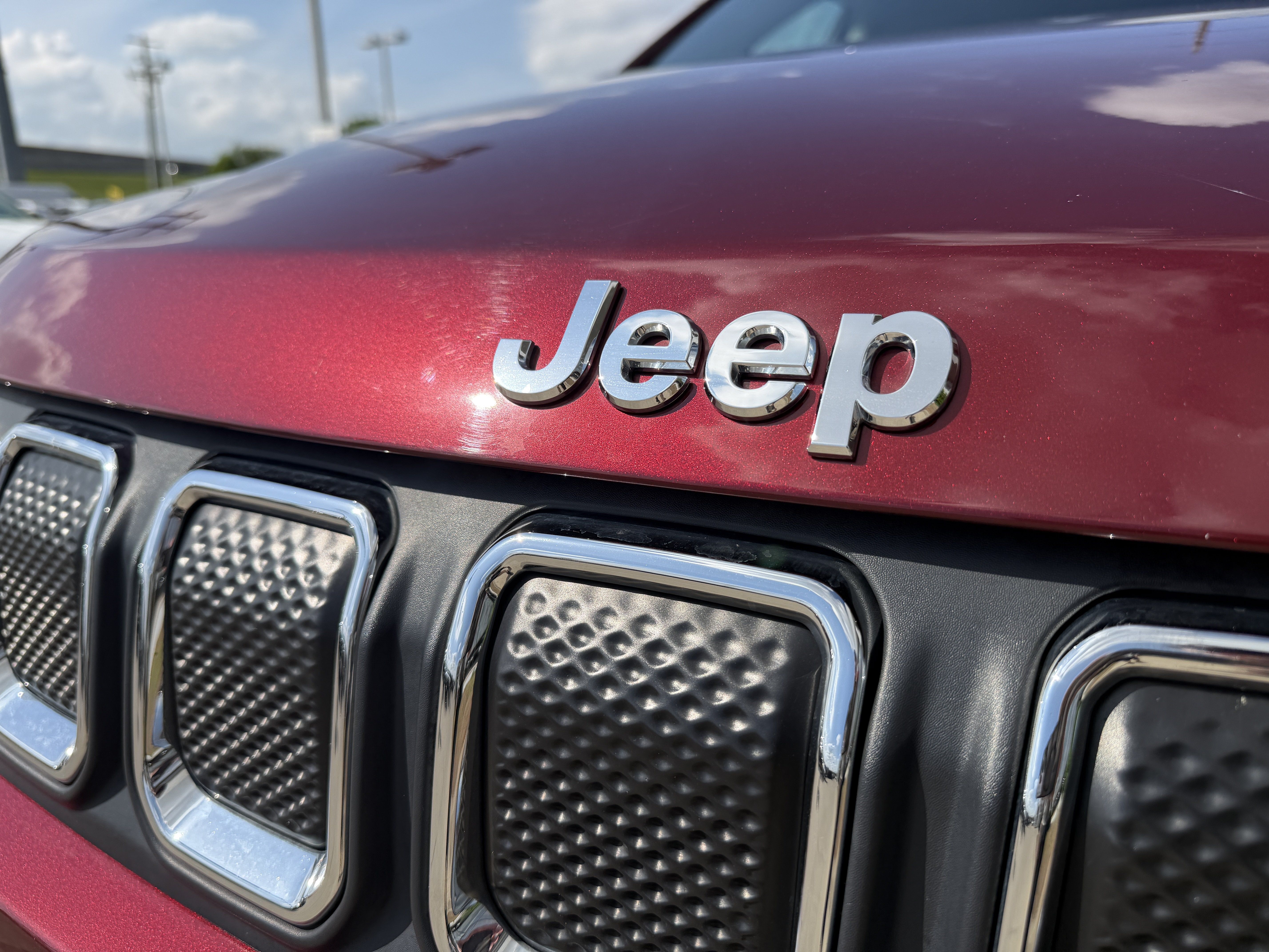 Used 2022 Jeep Compass Latitude AWD/4WD image 17