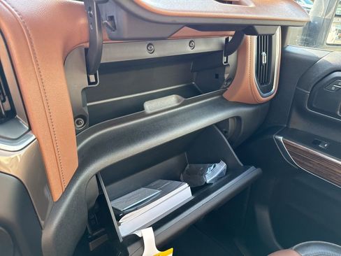 Used 2020 Chevrolet Silverado 2500 High Country w/ Z71 Off-Road Package image 40