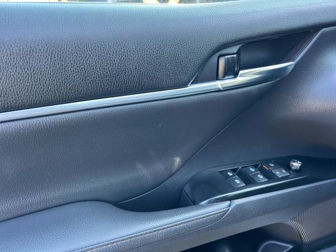 Used 2019 Toyota Camry XLE w/ Driver Assist Package FWD image 10