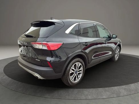 Used 2022 Ford Escape SEL image 5