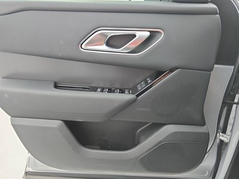 Certified 2025 Land Rover Range Rover Velar Dynamic SE AWD/4WD image 27