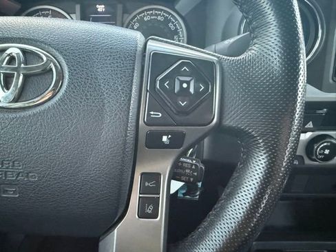 Used 2018 Toyota Tacoma SR5 image 21