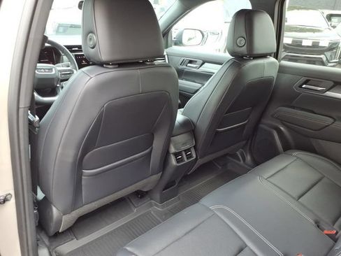 New 2027 GMC Terrain Elevation w/ Elevation Premium Package AWD/4WD image 15