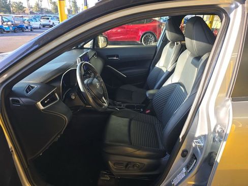 Used 2024 Toyota Corolla Cross XSE w/ Convenience Package image 17