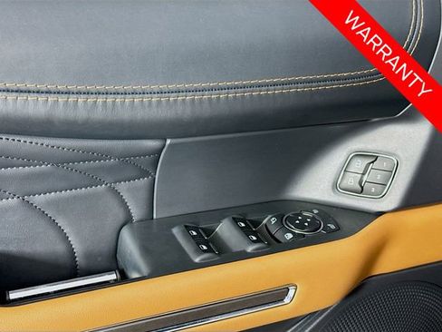 Certified 2024 Ford Expedition Platinum image 18