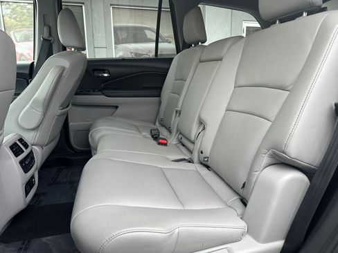 Used 2019 Honda Pilot Touring image 23