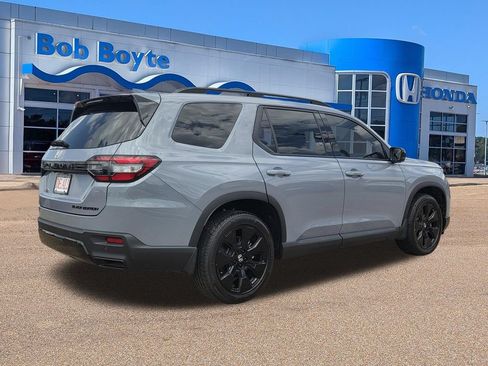 Used 2026 Honda Pilot Black Edition image 5