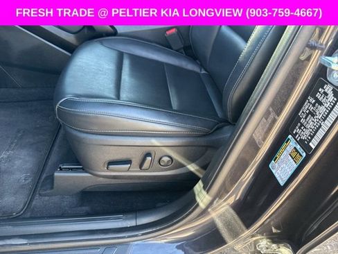 Used 2025 Kia Telluride S image 10