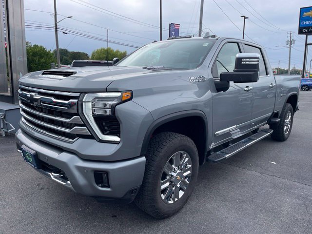 Used 2026 Chevrolet Silverado 2500 High Country w/ Technology Package AWD/4WD image 24