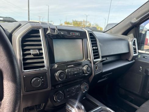 Used 2015 Ford F150 XLT w/ Equipment Group 302A Luxury AWD/4WD image 11